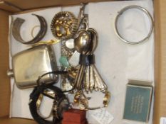 Assorted costume jewellery and wristwatches to inc