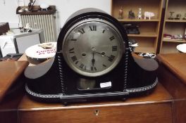 Large mantel clock with pendulum