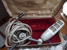 Cadenza ribbon microphone in case