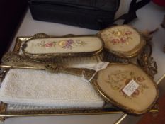 Dressing table brush set