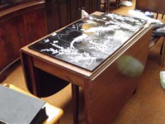 Drop leaf table