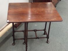 Georgian mahogany spider table (6 legs one drop le