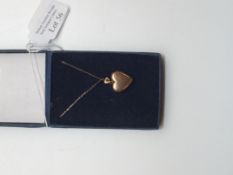 9ct gold chain and heart shaped pendant