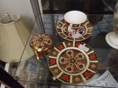3 pieces of Royal Crown Derby 1128, old Imari
