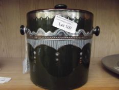 Early biscuit barrel