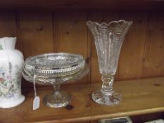 3 pieces of glassware