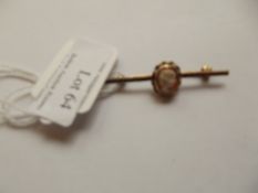 9 ct gold cameo brooch, 2 grams