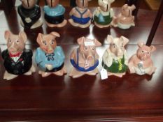 Set of 5 Wade pigs with original stoppers