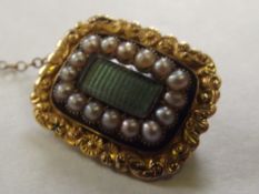 Yellow metal (tested for high carat) mourning broo