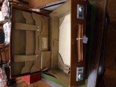 Viking of London leather suit case. Very good cond