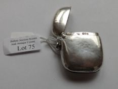 Silver vesta case dated 1911