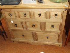 Pine chest of drawers with 9 drawers
