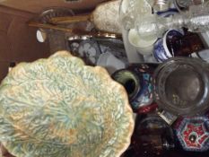 Assorted glass and ceramics to include a mottled p