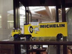 Corgi Michelin Renault truck