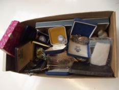 Large assortment of vintage and modern costume jew