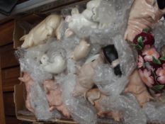 Good collection of thirteen ceramic pigs to includ