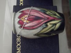 Moorcroft vase, boxed, 10.5cm