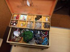 Jewellery box and content