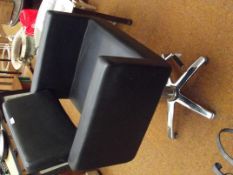 Barber's chair