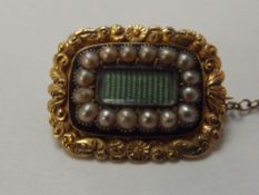 Yellow metal (tested for high carat) mourning broo