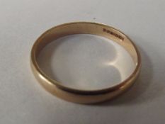 9 carat gold Wedding band, size N