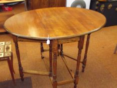 Early 20th century oak drop leaf gate leg side tab