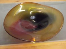 Art glass bowl