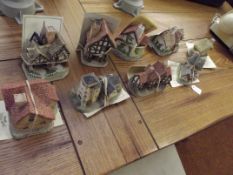 Collection of nine David Winter cottages with C.O.