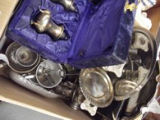 Assorted plated ware to include a cased salt and p