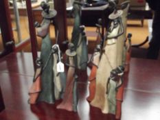 3 African figures