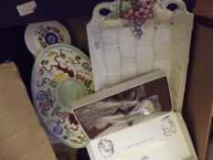 Assorted items to include an Indian Tree pattern d
