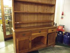 Pine dresser