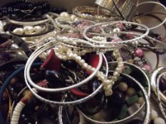Assorted costume jewellery