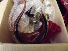 Various glassware to include an art glass bowl