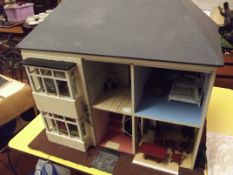 Illuminating and well fitted doll's house