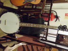 Remo banjo in soft case