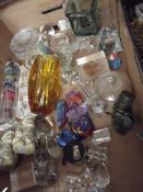 Assorted glassware to include a Czechoslovakian va