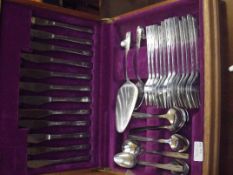 Flatware set