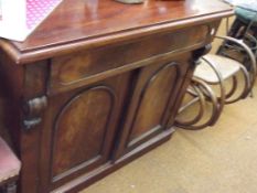 Bottom bit of a chiffonier