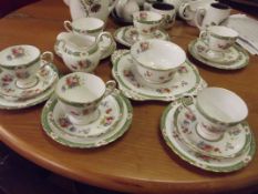 Tuscan Lowestoft pattern set