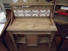 Pine wash stand