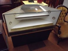 Cross display cabinet