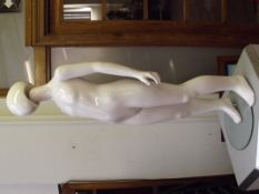 White mannequin figure