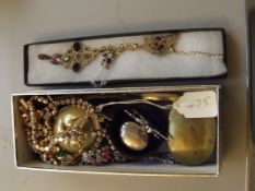 Collection of costume jewellery