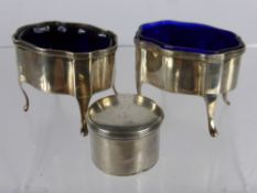 A Pair of Silver Salts, London hallmark dd 1915/16, mm P.H.A., with original liners and a George III