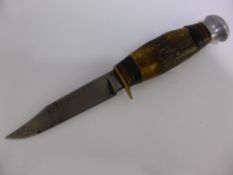 A Vintage Stag Horn Handled Hunting Knife, overall length 20.5 cms, blade 10.5 cms.