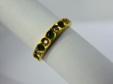 A Lady's 18 ct Diamond and Emerald Ring, 4 x 1.5 pts 8 cut dias, 5 x 2.25 emerald size N, approx 3.3