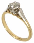 A delicate single stone diamond set ring, diamond approx. 0.30cts., 18ct gold mount size PCondition: