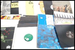 A collection of approx 50 12