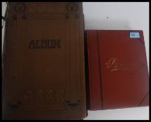 A large Edwardian postcard album with 880 postcards. Mostly of the period, topo & subjects.
